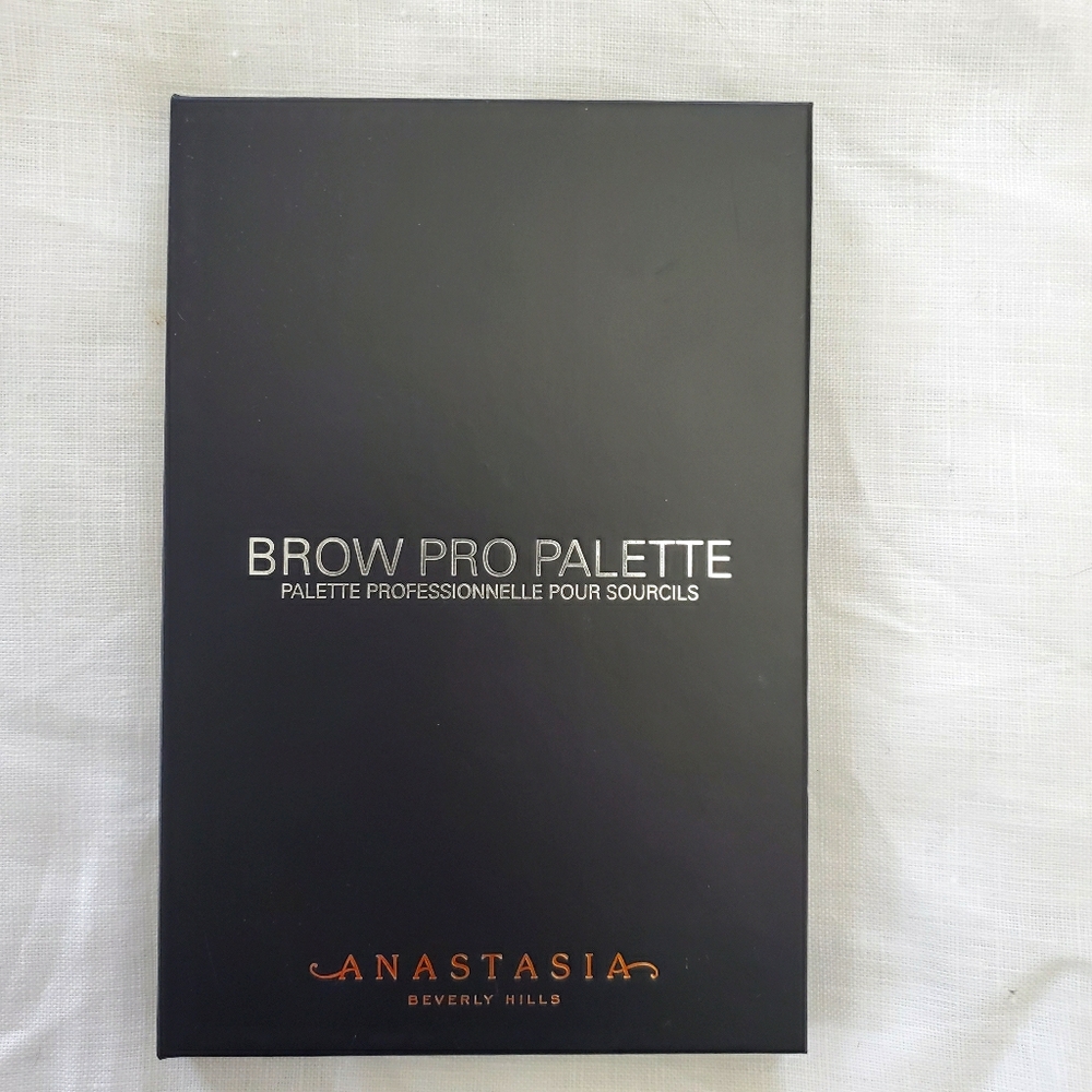 Anastasia Beverly Hills Brow Product Bundle